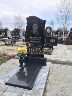 Памятник из гранита 349 — ritualum.ru